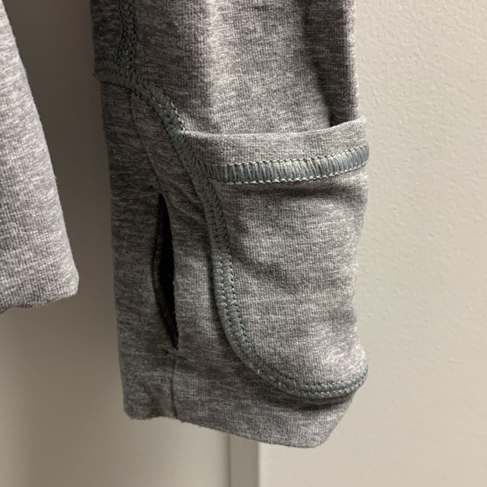 Lululemon running top - Picture 4 of 5